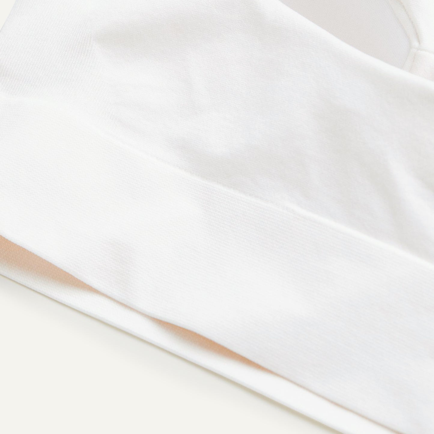 09-Seamless Padded Bandeau Bra